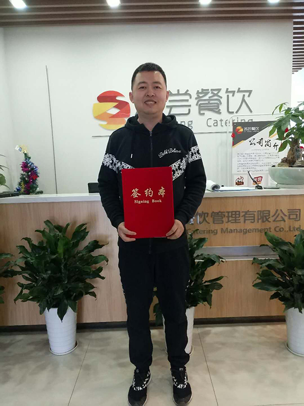 祝贺:黑龙江大庆何先生成功签约天尝油炸里脊肉串