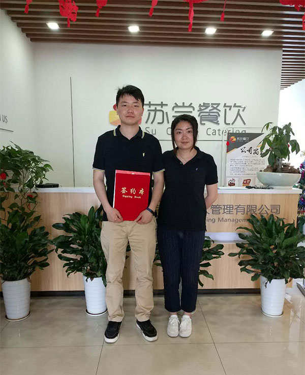 祝贺:江苏张女士成功签约天尝干炸里脊肉串