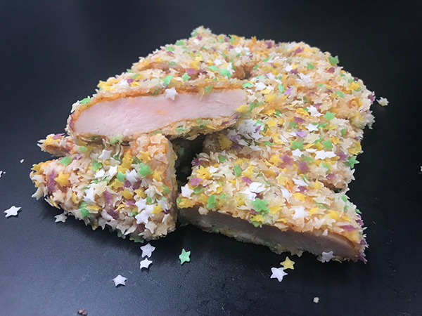 天尝上腿鸡排:黑色鸡排你吃过吗?